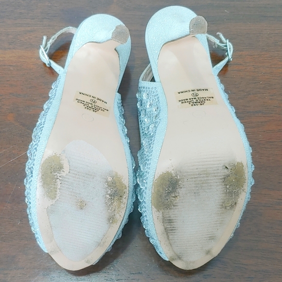 AVAILABLE ONLY IN THE BUNDLE/De Blossom Collection, prom sparkly Heels, size 7.5 - Picture 5 of 16